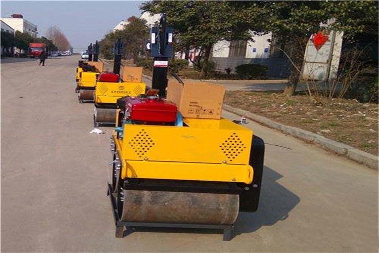 垂直振動壓路機