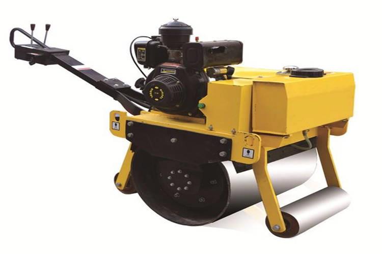小型壓路機(jī)起動(dòng)機(jī)在冬季到來之前，定要做個(gè)保養(yǎng)